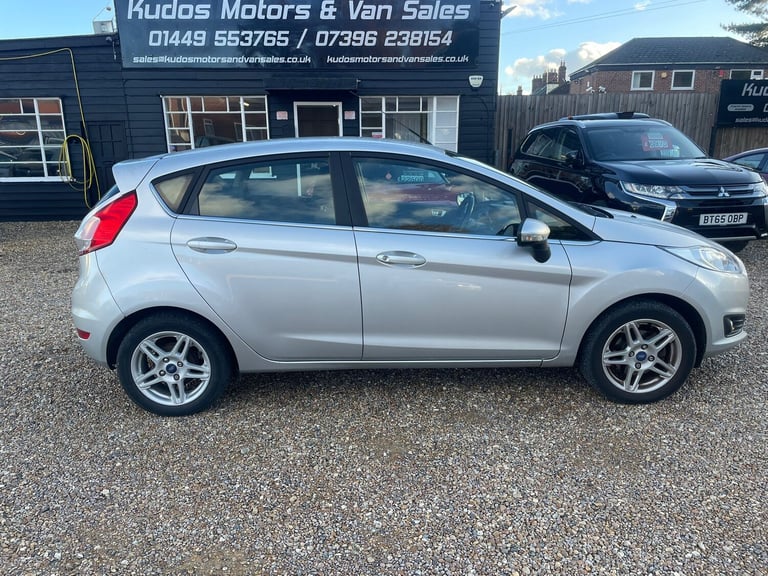 2014 Ford Fiesta 1.5 TDCi Zetec Hatchback 5dr Diesel Manual Euro 5 (75 ps)