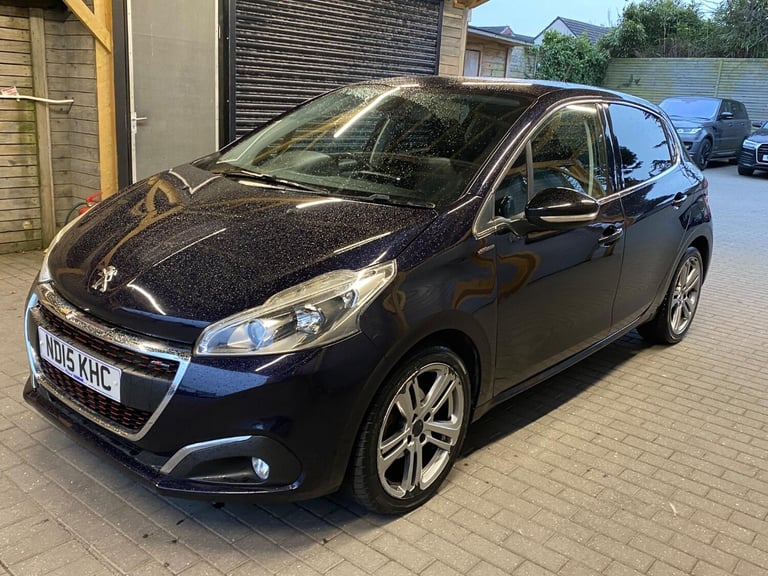 PEUGEOT 208 1.2 PureTech GT Line 2015