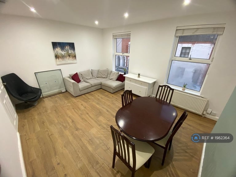 1 bedroom in Victoria Road, Northampton, NN1 (#1982364)