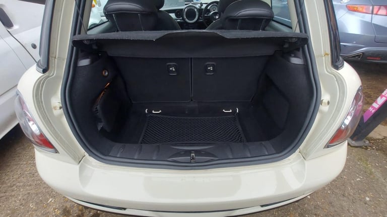 MINI HATCH 2.0 Cooper SD Hatch 2012