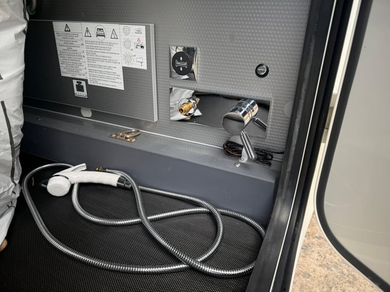 2022 Mercedes Rapido M96 AUTOMATIC 4 BERTH A CLASS MOTORHOME WITH ISLAND BED