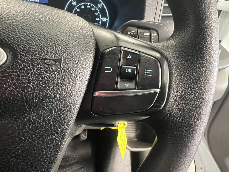 2023 Ford Transit 2.0 350 EcoBlue Leader FWD L4 Euro 6 (s/s) 2dr Luton Diesel Manual