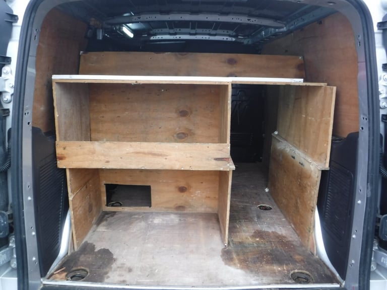 FORD TRANSIT CONNECT 1.6 TDCi 240 Limited 2014