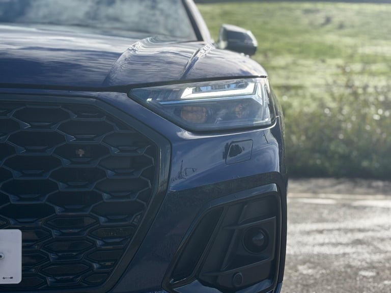 AUDI Q5 2.0 TDI 40 Black Edition 2024