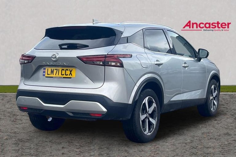 2021 Nissan Qashqai 1.3 DiG-T MH N-Connecta [Glass Roof] 5dr Manual Hatchback Petrol Manual