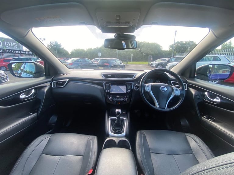 2016 Nissan Qashqai 1.6 dCi N-Connecta SUV 5dr Diesel Manual 4WD Euro 6 (s/s) (130 ps) HATCHBACK ...