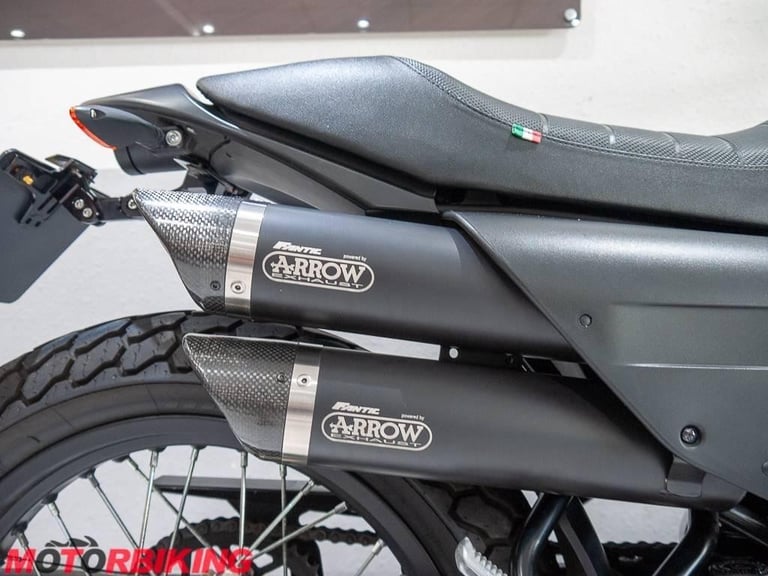 2021 (21) Fantic Caballero 500 Flat Tracker  - Lovely bike & neat extras!!