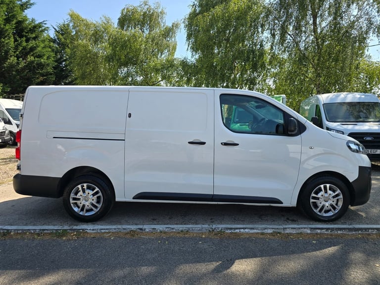 2019 Vauxhall Vivaro 2900 1.5d 100PS Dynamic LWB L2 Van **ONLY 56,000 MILES** PANEL VAN Diesel Ma...