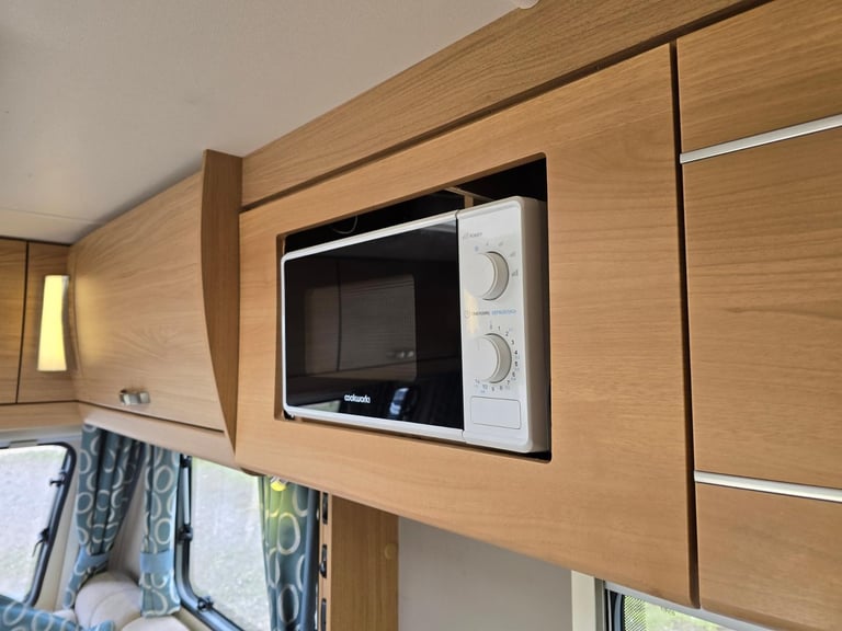 2014 Compass Corona 574 4 Berth Fixed Single Beds Caravan, Motor Mover