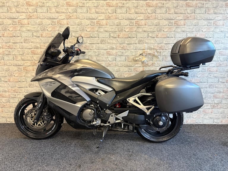 2012 Honda VFR800x Crossrunner - Full Luggage - Abs - Heated grips 