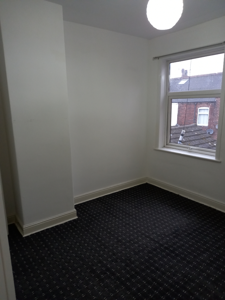 **LET BY**2 BEDROOM**TERRACE**NELSON STREET**NEWCASTLE-UNDER-LYME**