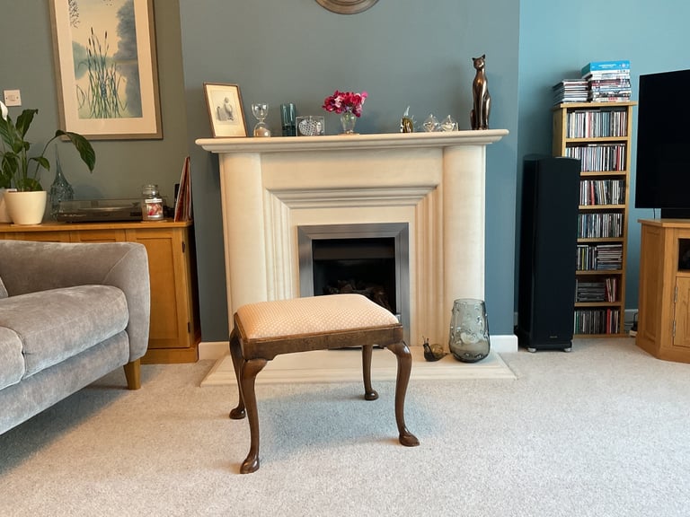 image for Georgian Burr Walnut Cabriole Leg Slipper Foot Stool