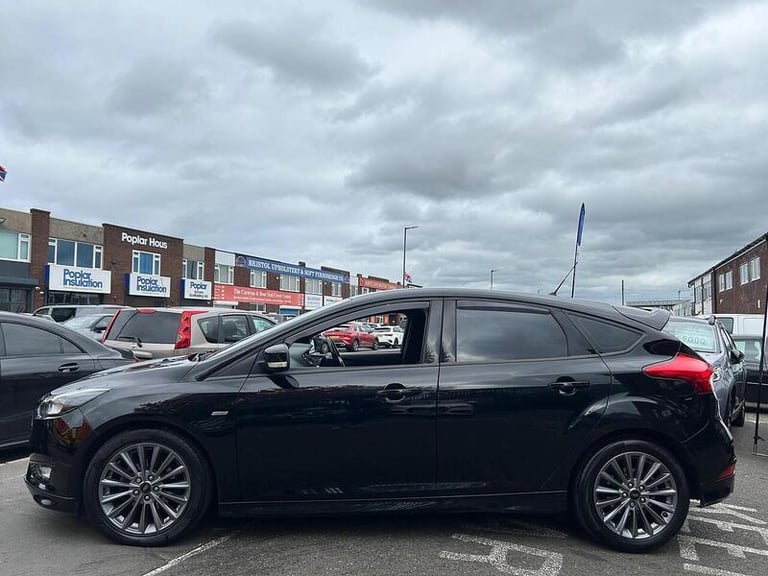 2018 Ford Focus 1.5 TDCi 120 ST-Line Navigation 5dr HATCHBACK DIESEL Manual