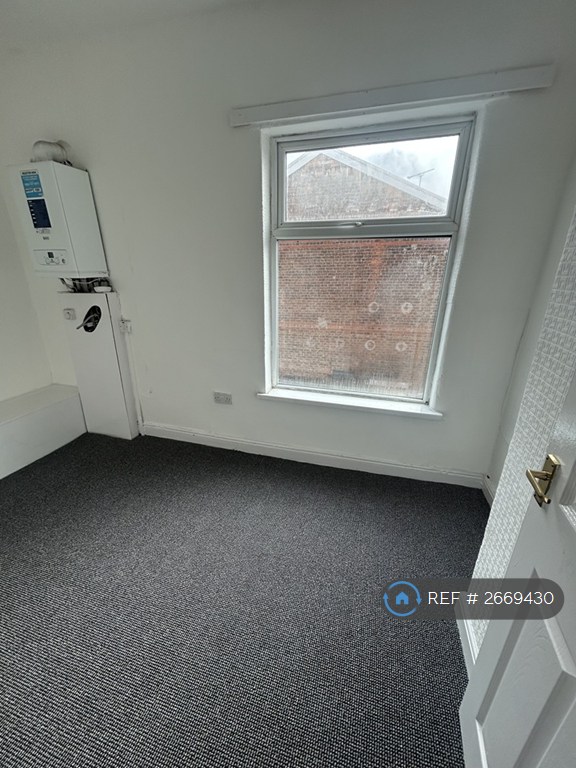 2 bedroom house in Marlfield Street, Manchester, M9 (2 bed) (#2669430)