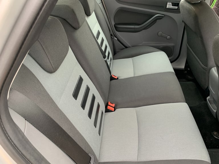 2009 Ford Focus 1.8 Zetec 5dr HATCHBACK Petrol Manual