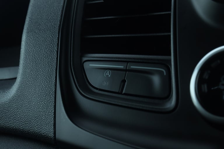 2021 Ford Transit 2.0 350 EcoBlue Leader Chassis Cab 2dr Diesel Manual FWD L4 Euro 6 (s/s)  CHASS...