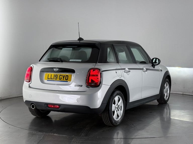 2019 MINI Hatch 1.5 Cooper Classic Euro 6 (s/s) 5dr Hatchback Petrol Manual