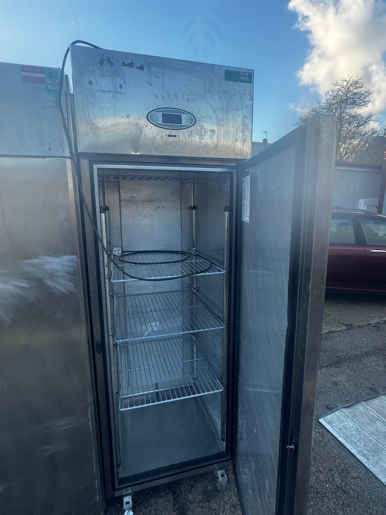 Commercial fridges freezes undercounter fridge cafe shop restaurant 