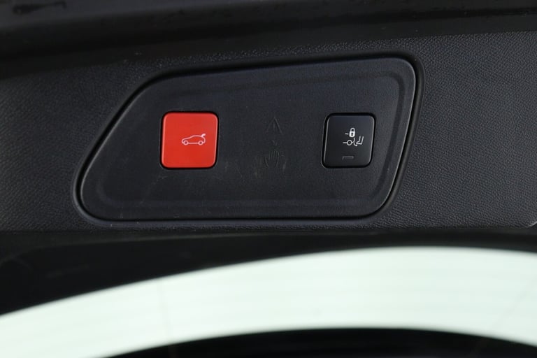 2020 Peugeot 3008 1.2 PureTech GT Line Premium 5dr EAT8 Estate Petrol Automatic