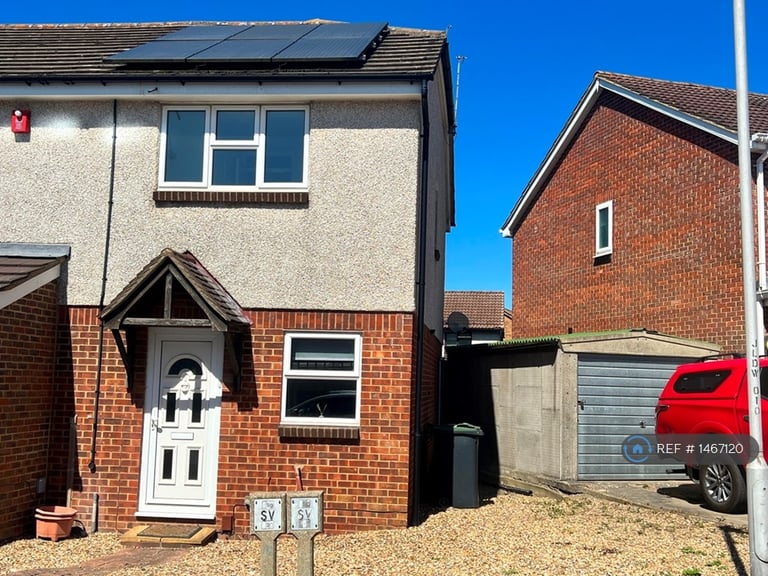 2 bedroom house in Lucas Road, Snodland, ME6 (2 bed) (#1467120)