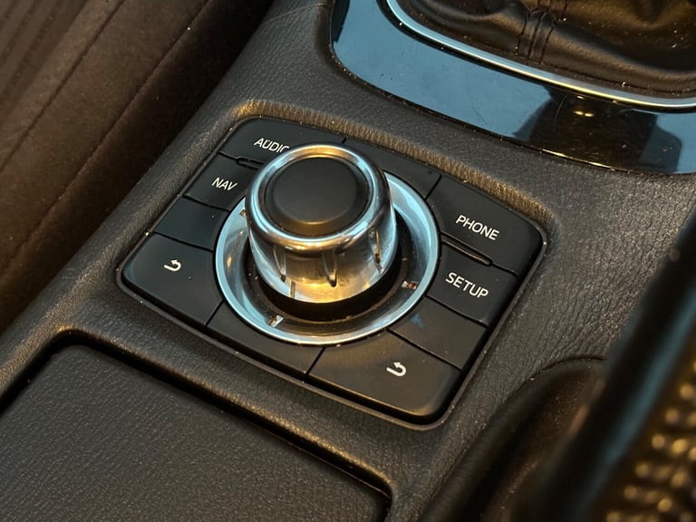 2015 Mazda Mazda6 2.0 SE-L Nav 4dr SALOON PETROL Manual