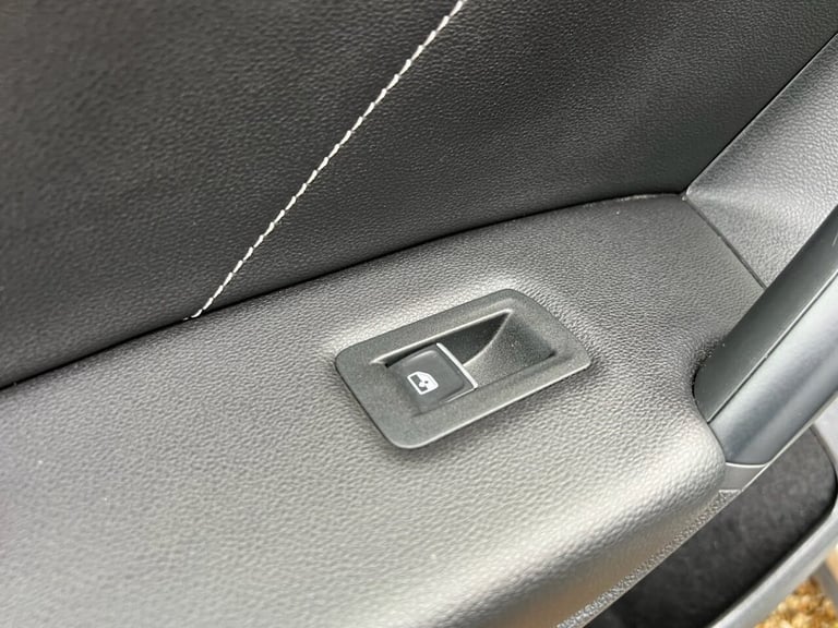 2020 Volkswagen Tiguan 2.0 TSI R-Line Tech SUV 5dr Petrol DSG 4Motion Euro 6 (s/s) (190 ps) ESTAT...