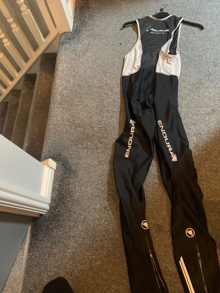 image for endura stealth lite 11 cycling bib trousers size XL BNWT