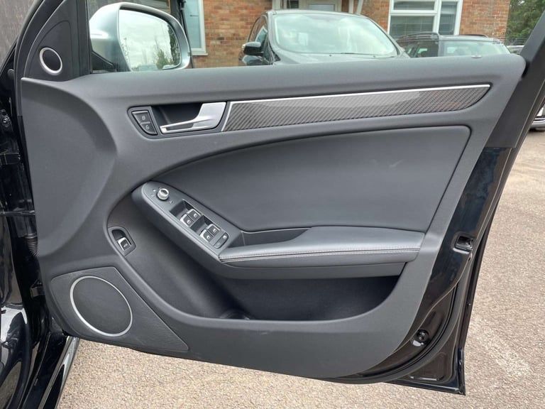 2014 Audi A4 4.2 RS 4 FSI Quattro Auto 4WD 5dr Estate Petrol Automatic