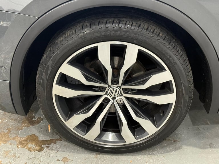 2020 Volkswagen Tiguan 2.0 TDI R-Line Tech SUV 5dr Diesel DSG Euro 6 (s/s) (150 ps) ESTATE Diesel...