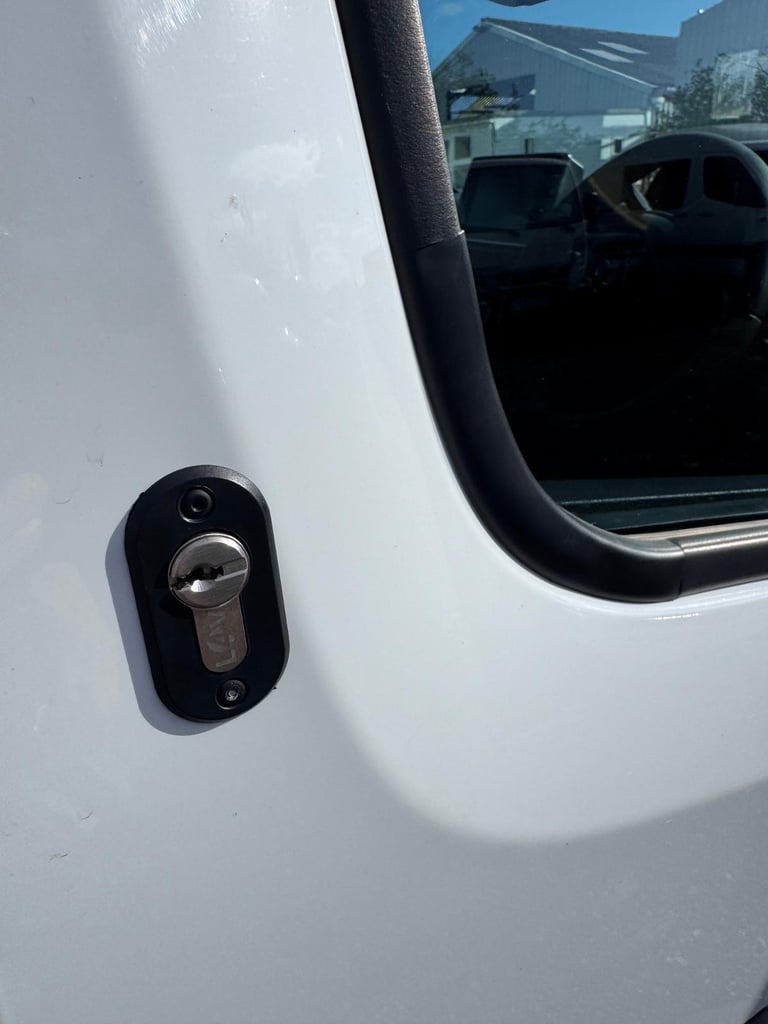 2023 73 Renault Trafic LL30 LWB Advance Van. Aircon. Appleplay. Rear Cam. NAV.