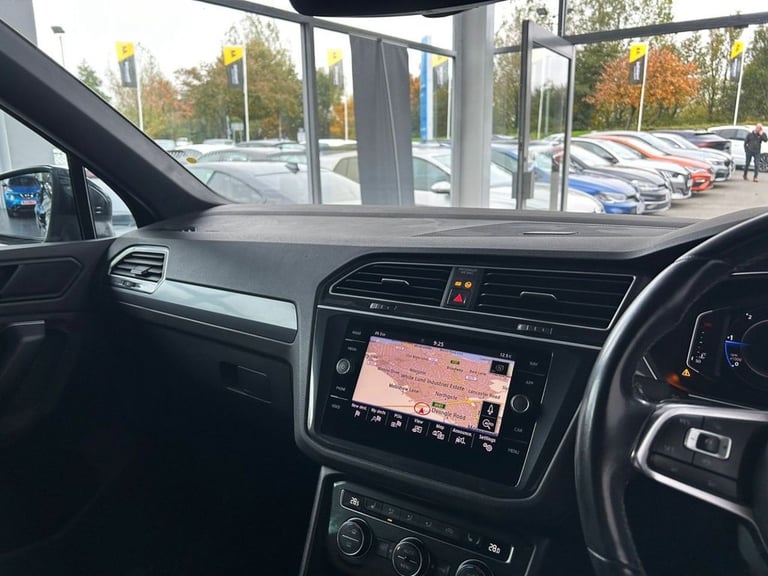 2020 Volkswagen Tiguan 2.0 TDI R-Line Tech SUV 5dr Diesel DSG Euro 6 (s/s) (150 ps) F/S/H X6!! 1 ...
