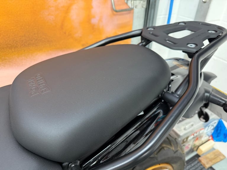 Royal Enfield HIMALAYAN 452