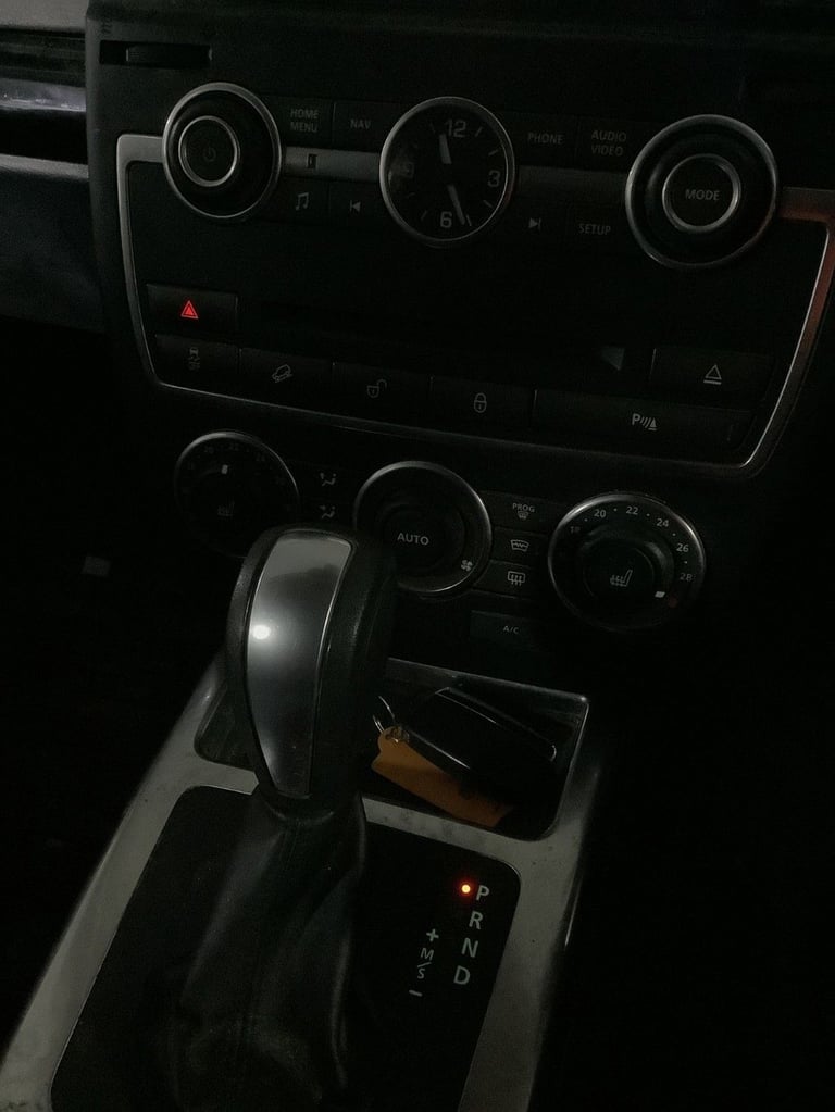 2014 Land Rover Freelander 2 2.2 SD4 Metropolis SUV 5dr Diesel CommandShift 4WD Euro 5 (190 ps) D...