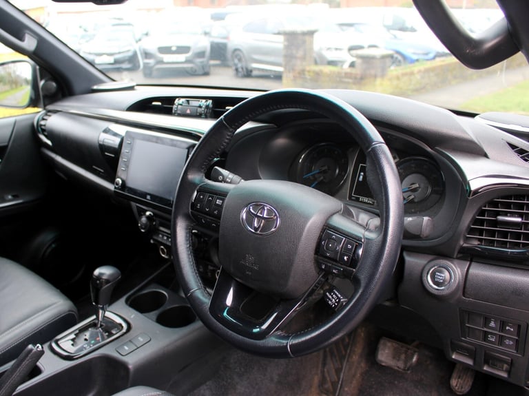 2022 Toyota Hi-lux 2.8 D-4D Invincible X  FULL LEATHER Pickup Double Cab 4dr