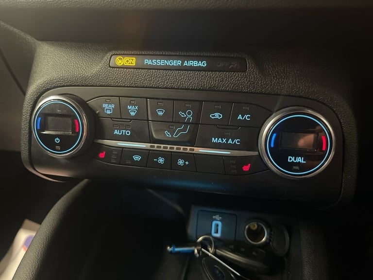2019 Ford Focus 1.0T EcoBoost ST-Line X Hatchback 5dr Petrol Manual Euro 6 (s/s) (125 ps) Hatchba...
