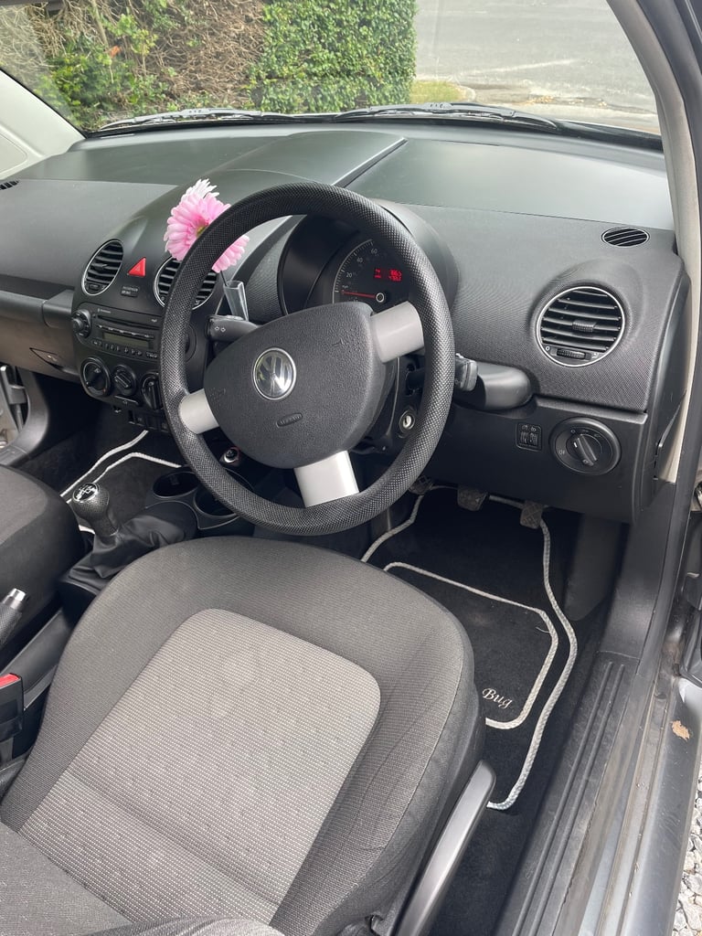 Volkswagen, BEETLE, Hatchback, 2011, Manual, 1595 (cc), 3 doors