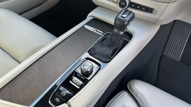 2020 Volvo V90 2.0 D5 Cross Country Plus 5dr AWD Geartronic ESTATE DIESEL Automatic