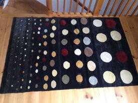 100. % wool contemporary design rug . Excellent condition . 