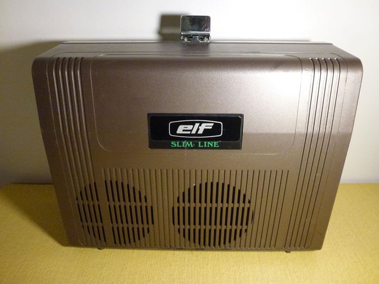 RARE HIGH QUALITY 16mm FILM PROJECTOR BY ELF OF JAPAN - EIKI SNT CINE