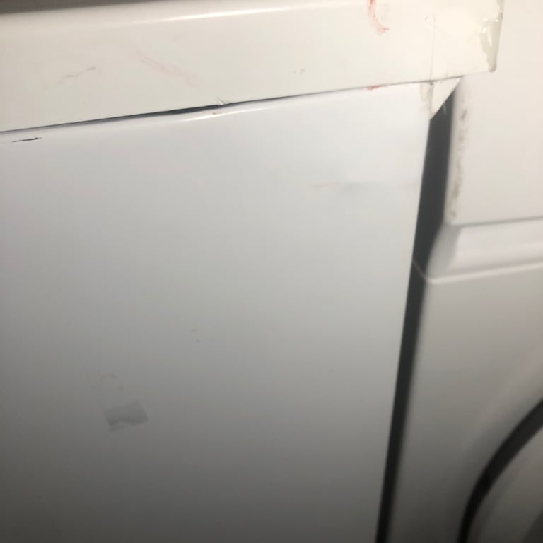 LOGIK slimline dishwasher 