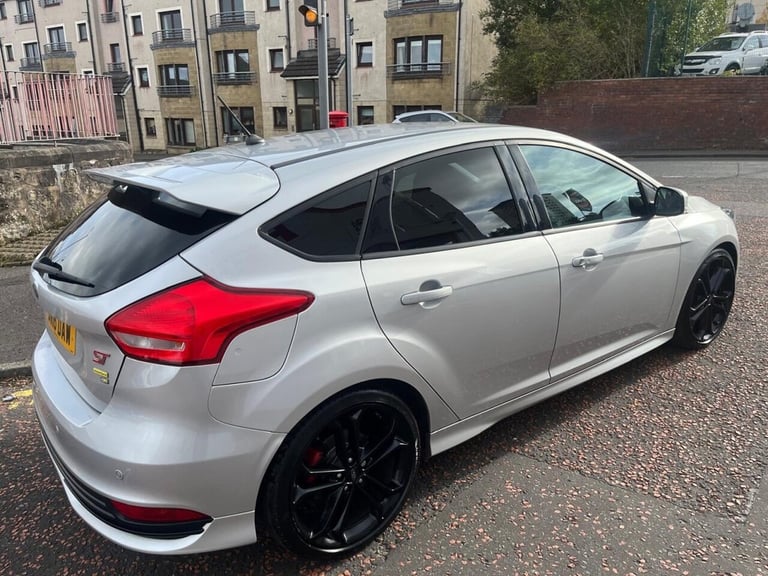 2017 Ford Focus 2.0T EcoBoost ST-3 5dr HATCHBACK PETROL Manual