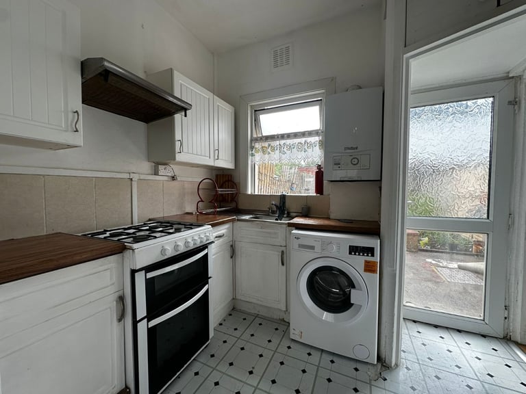 🏠 Lovely 3 bedroom house-convenient location