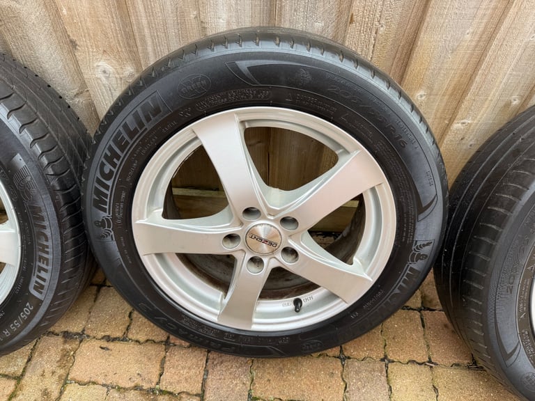 Dezent alloy wheels 5x108 16x6.5