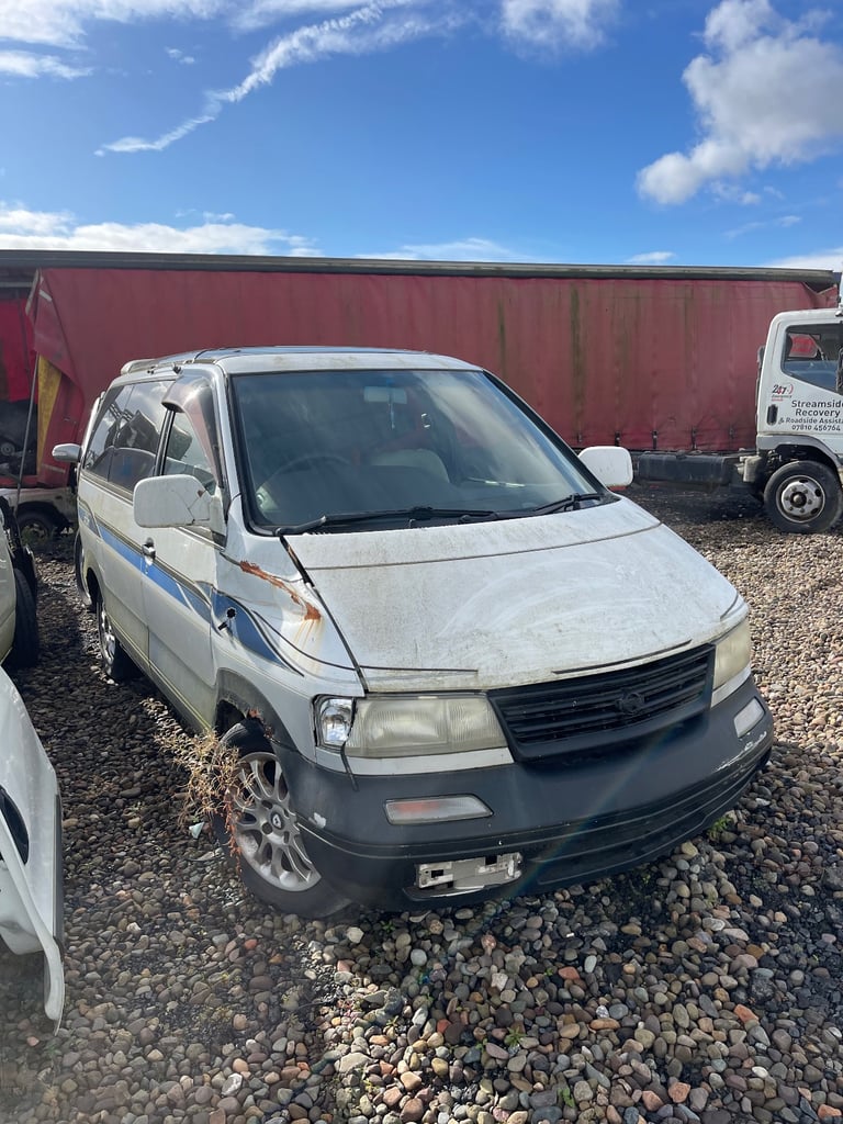 Nissan largo bumper door wheel seat headlight 