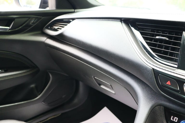 2017 Vauxhall Insignia 1.5i Turbo SRi VX Line Nav Grand Sport Euro 6 (s/s) 5dr HATCHBACK Petrol M...