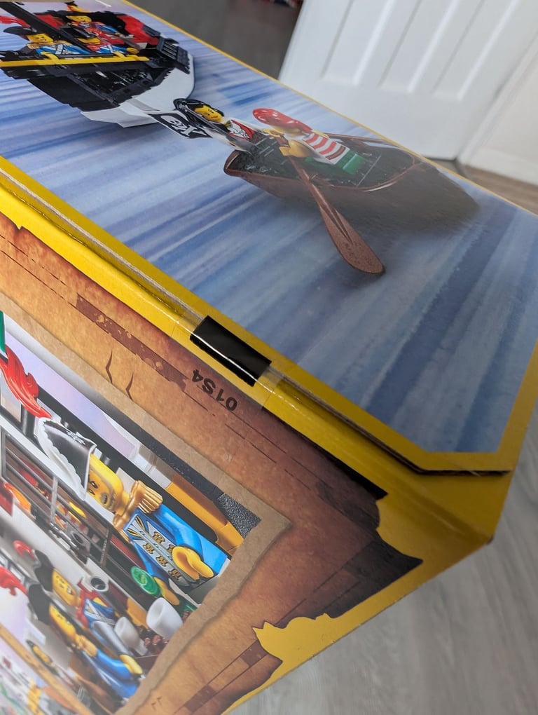 LEGO 10320 Eldorado Fortress at RRP 