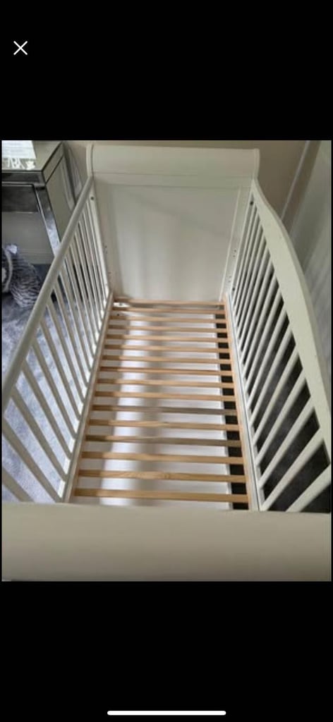 image for Cot & baby changing unit 