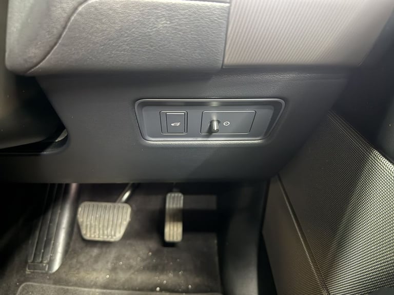 2015 Land Rover Range Rover Sport 3.0 SD V6 HSE SUV 5dr Diesel Auto 4WD Euro 6 (s/s) (306 ps) EST...