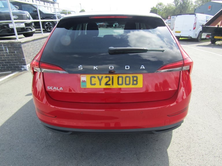 2021 Skoda Scala 1.6 TDI SE L 5dr - Glass Pan Roof / Sat Nav / 18'' Alloys and more! Hatchback Di...