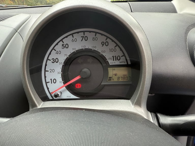Citroen, C1, Hatchback, 2010, Manual, 998 (cc), 3 doors